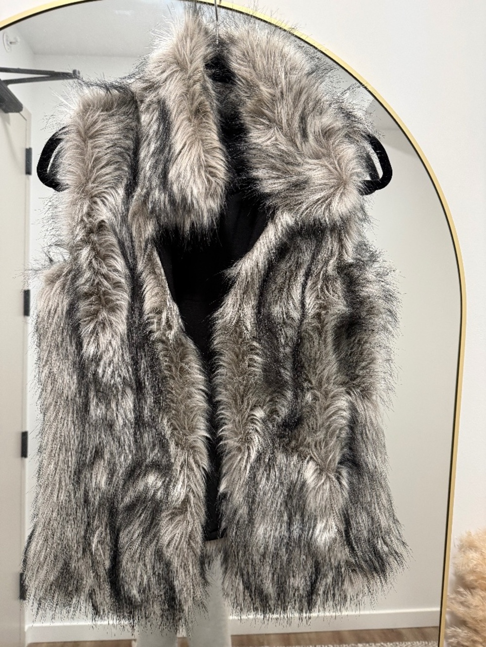 White House Black Market Faux Fur Vest
